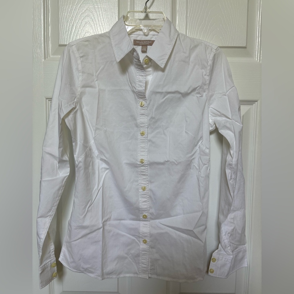 Banana Republic Womens Sz 8 White Tailored  Non-iron Seed Stitch Button Up Shirt